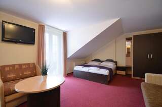 Отели типа «постель и завтрак» Villa Savana Мельно Апартаменты с балконом-8